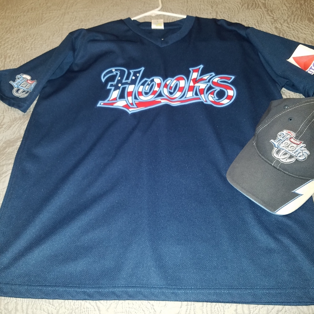 Corpus Christie Hooks shirt and cap